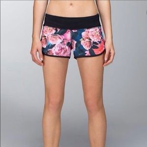 Rose Print Lululemon Speed Short